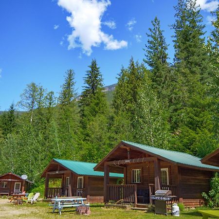 Noah's Ark Campground Revelstoke Bagian luar foto