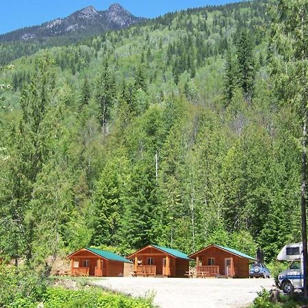 Noah's Ark Campground Revelstoke Bagian luar foto