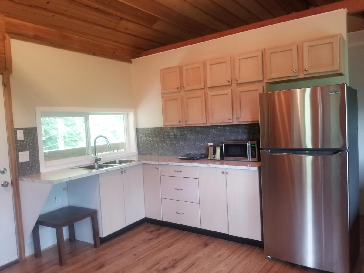 Noah's Ark Campground Revelstoke Bagian luar foto
