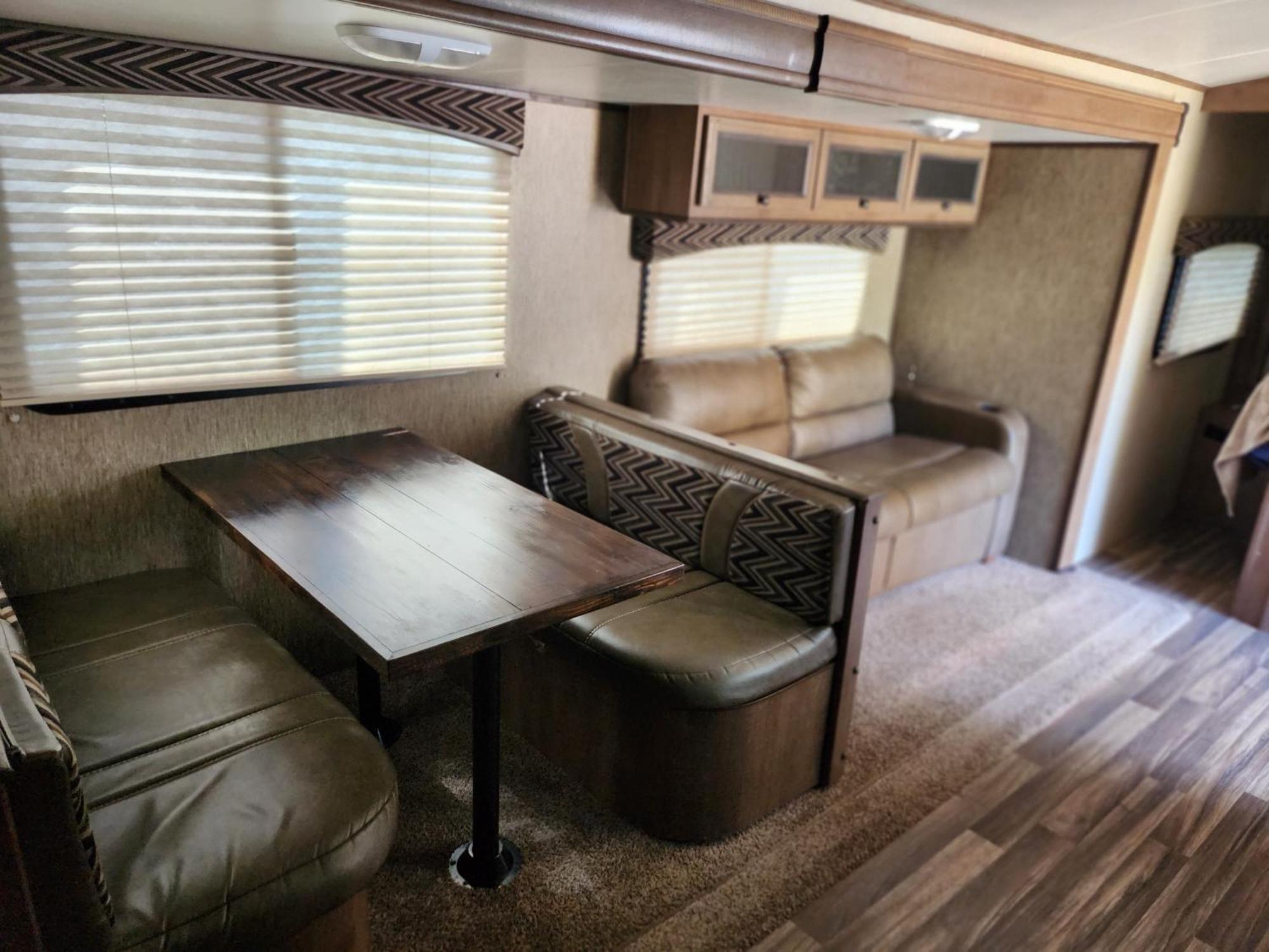 Noah's Ark Campground Revelstoke Bagian luar foto