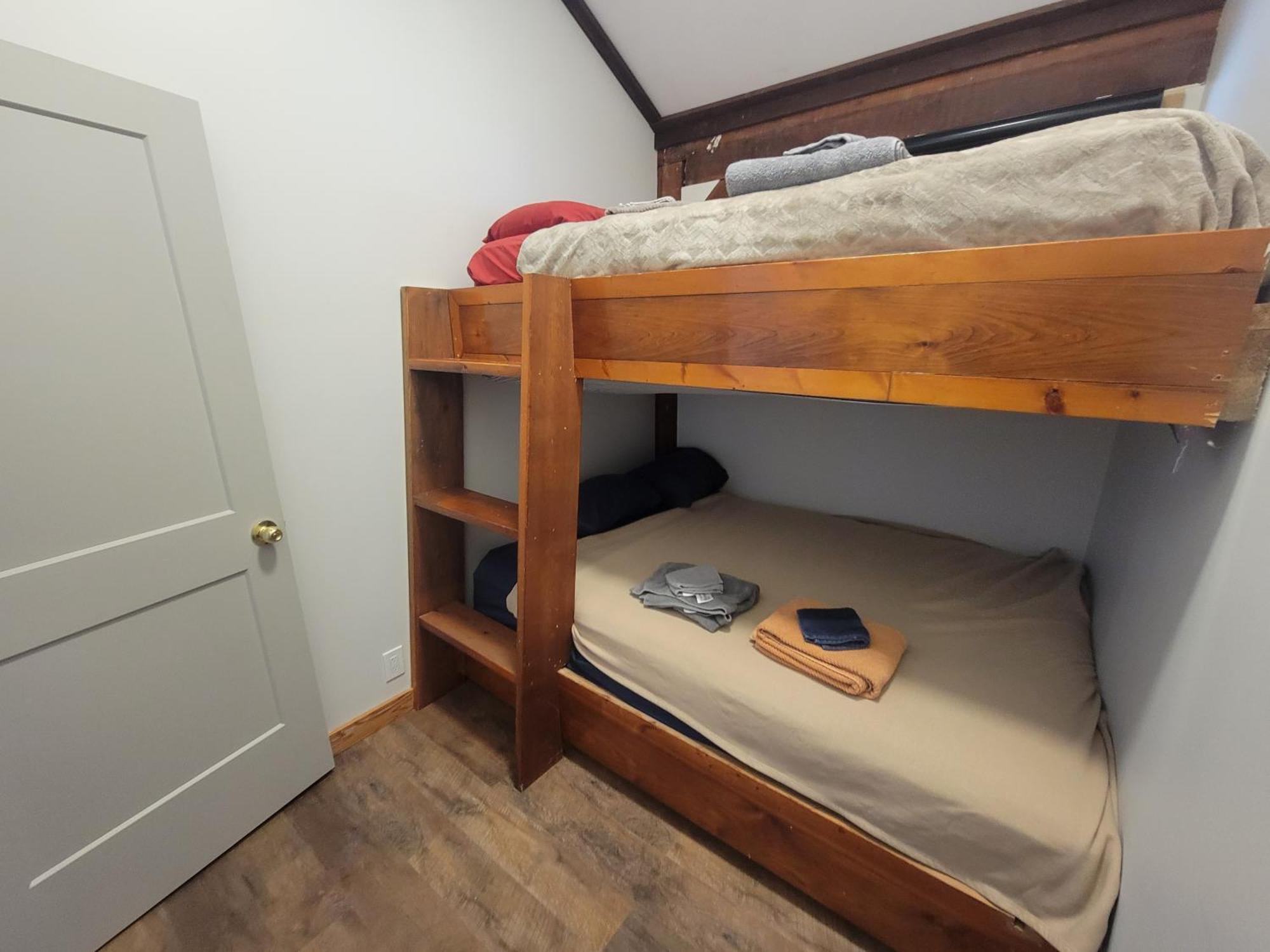 Noah's Ark Campground Revelstoke Bagian luar foto