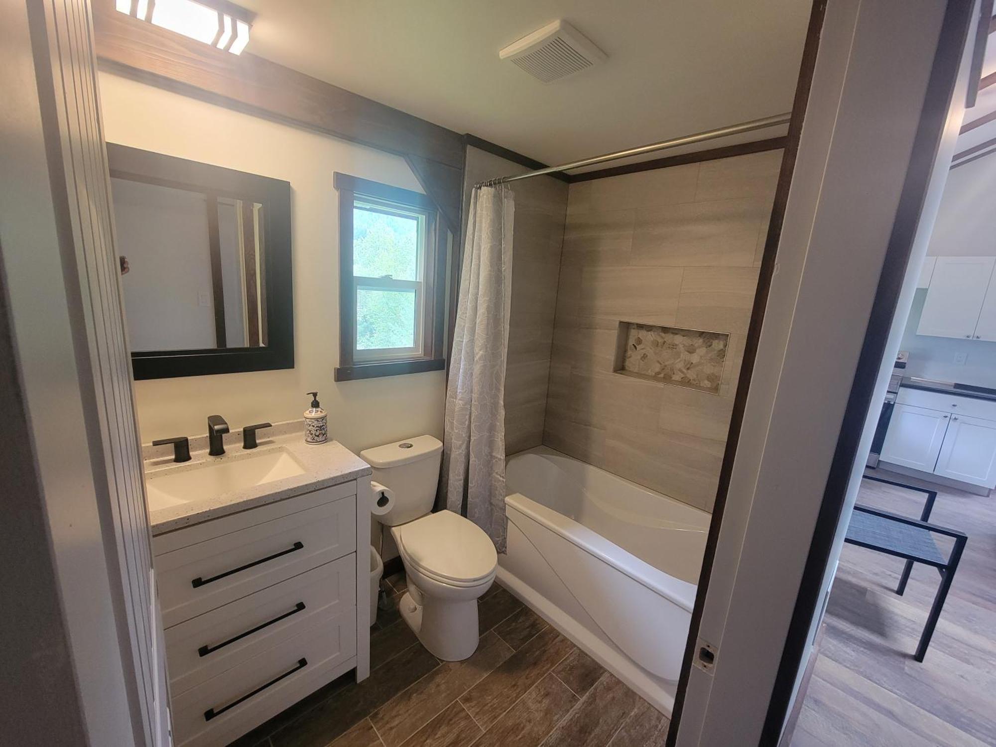 Noah's Ark Campground Revelstoke Bagian luar foto